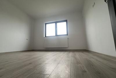 Casă cu 4 camere în Berceni