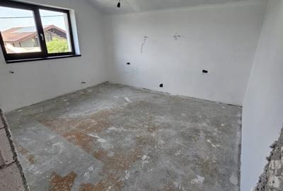 Casă individuală cu 5 camere cu Teren 500 Mp în Central - 18