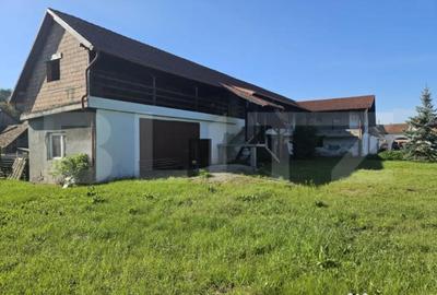 Casă cu 7 camere cu Teren 2828 Mp în Central - 11