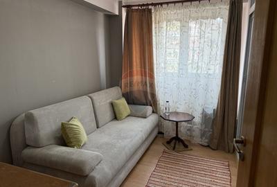 Apartament cu 3 camere decomandat în Central - 1