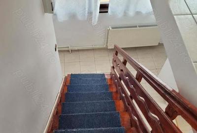 Casă cu 4 camere în Central - 8