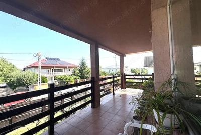 Casă cu 6 camere cu Teren 1250 Mp în Central - 2