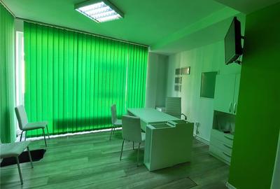 Spațiu comercial, de 150 mp, în Central - 6