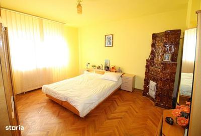 Casă cu 4 camere în Central - 12