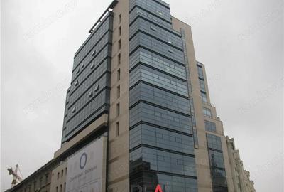 Spațiu comercial, în Universitate - 4