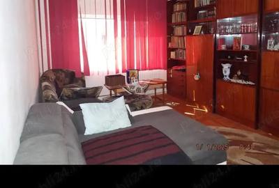 Vand urgent apartament 3 camere Alfa - 3