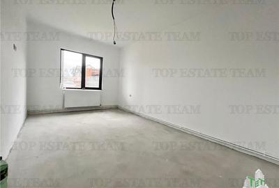 Casă cu 8 camere cu Canalizare în Lumina - 8