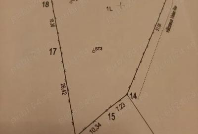 Teren de 1800 mp, în Cornu - 1