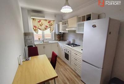 Apartament cu 2 camere decomandat, mobilat în Soarelui