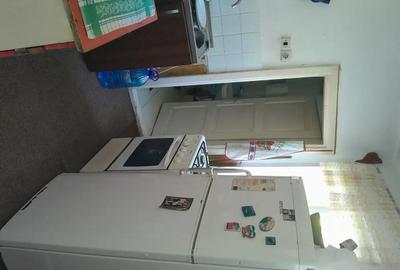 Casă cu 6 camere cu Teren 872 Mp în Central - 2