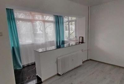 Apartament cu 2 camere semidecomandat în Podu Roș - 3