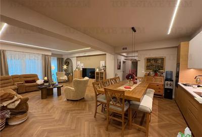 Apartament cu 3 camere decomandat în Central - 3