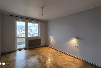 Apartament cu 3 camere decomandat în Blumăna - 2