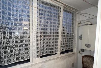 Apartament 3 camere, 56 mp, zona Decebal - 3