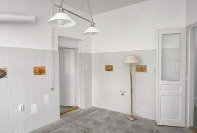 Spațiu comercial, de 200 mp, în Ultracentral - 9