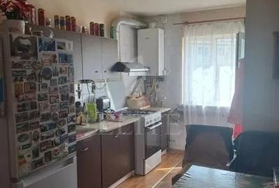 Apartament 3 camere în zona STR.LUNII - 2