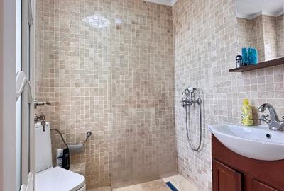 Vila P+2 , zona Ovidiu - 12