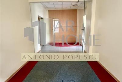 Spațiu comercial, de 65 mp, în Central - 11