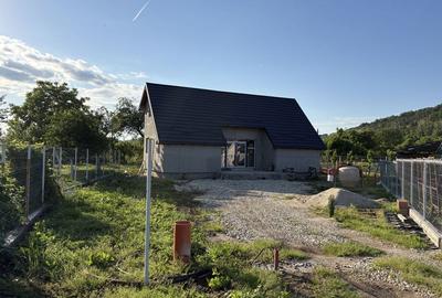Casă cu 4 camere în Glâmbocata - 5