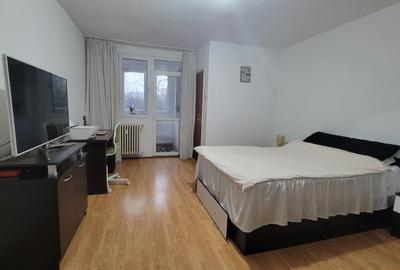 Garsonieră semidecomandată în Titan - 2