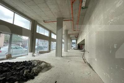 Spatiu comercial, parcare, 214 mp, zona Garii