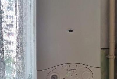 Apartament cu 3 camere decomandat în Viziru 3