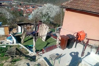 Casă cu Teren 540 Mp în Stăvila - 1