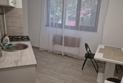 De Inchiriat Apartament 3 camere decomandat G.Enescu cu loc de parcare - 3