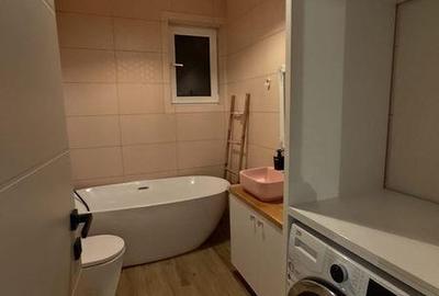 Casă cu 3 camere cu Teren 115 Mp în Central - 1
