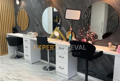 Spațiu comercial, de 50 mp, în Central - 7