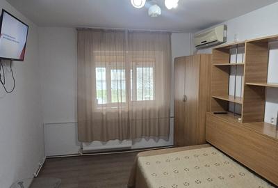 Garsonieră decomandată în Central - 5