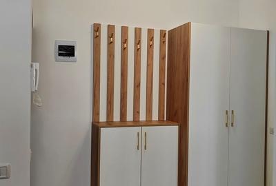 Apartament cu 2 camere decomandat în Roșu