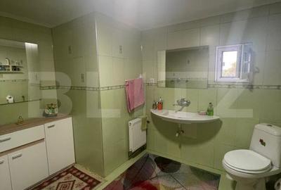 Casă cu 4 camere cu Teren 500 Mp în Central - 1