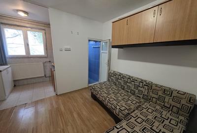 Pajura, chiar pe strada Hrisovului, bloc reabilitat - 4