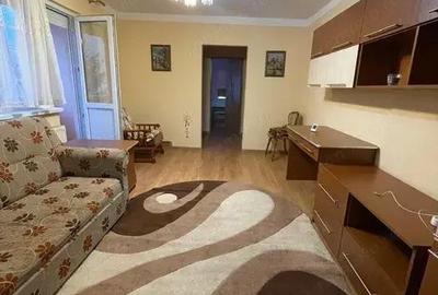 Inchiriez apartament 2 camere in Zona Spitalului Judetean, semidecomandat, et.1., 56 mp. Inchiriez apartament 2 camere in Zona Spitalului Judetean, semidecomandat, et.1., 56 mp. - 3