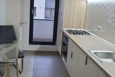 Apartament cu 2 camere, mobilat si utilat. Prima inchiriere. Loc de parcare - 4