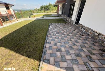 Casă cu 3 camere cu Teren 250 Mp în Cug - 2