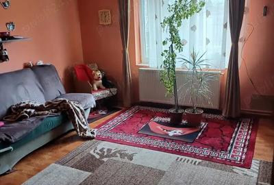 Casa de vanzare 3 camere , Str . Ciprian Porumbescu , 92.000 euro neg. - 1