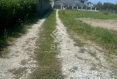 Teren intravilan de vânzare 5 ari -  zona Dedeman - 3