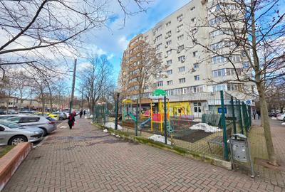 Spațiu comercial, de 80 mp, în 1 Decembrie 1918 - 12