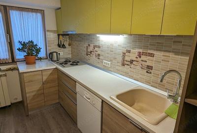 Garsonieră decomandată în Gorjului