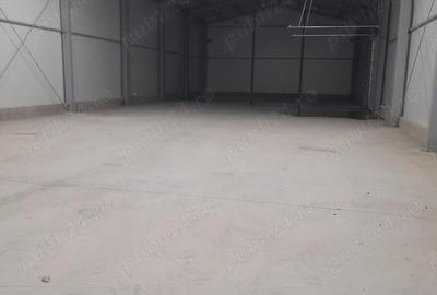 Spațiu comercial, de 540 mp, în Central - 4