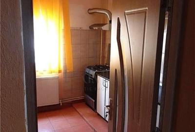 Apartament cu 3 camere semidecomandat, mobilat în Soarelui - 12