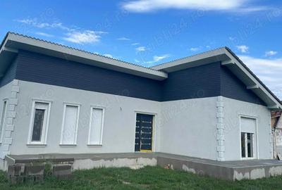 Casă cu 2 camere cu Teren 2900 Mp în Gelu - 8