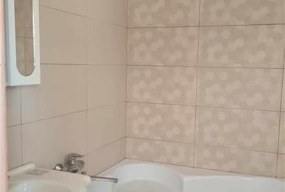 Casă cu 12 camere cu Teren 1000 Mp în Romanii de Sus - 10