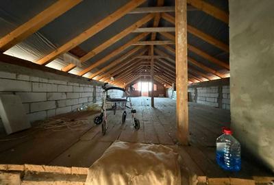 Casă cu 4 camere în Chirpăr - 4