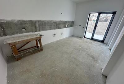 Casă individuală cu 4 camere cu Canalizare în Central - 13