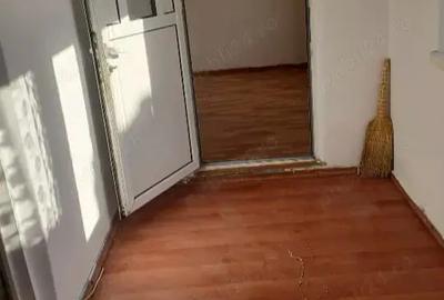 Casă cu 2 camere cu Teren 508 Mp în Central - 2