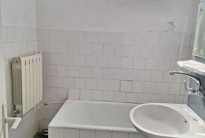 Apartament cu 2 camere decomandat în Precista