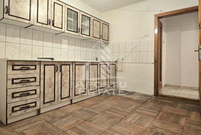 Apartament cu 2 camere semidecomandat în Grădiște